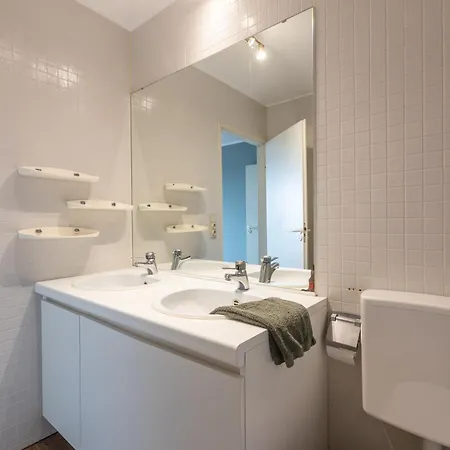 Lecomte - The Shorline Ocean Pearl- 109 * Ostende